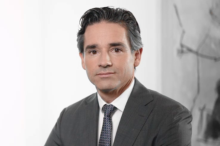 Dr Tobias Schneider