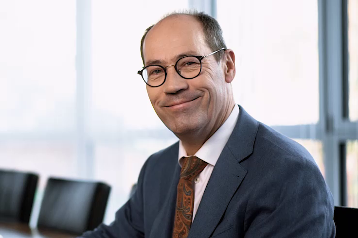 Dr Alexander Kus